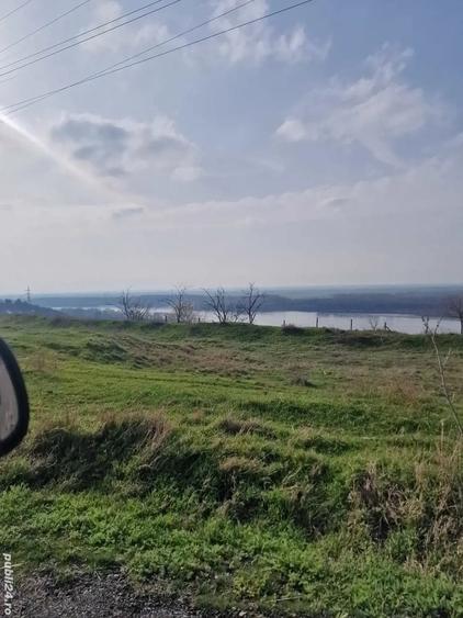 Teren de 3500 mp, în Central