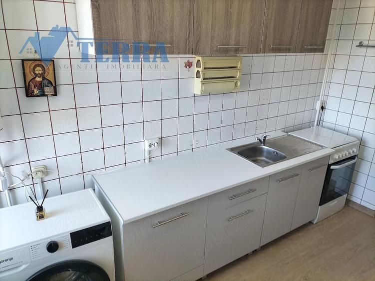 Apartament cu 3 camere decomandat în Ultracentral