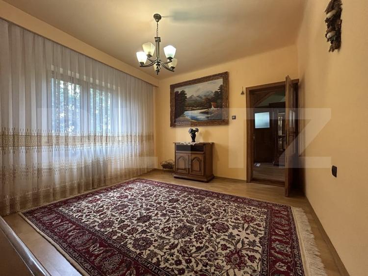 Casă individuală cu 5 camere cu Garaj în Gherla