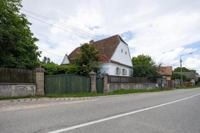 Casă individuală cu 3 camere cu Teren 1646 Mp în Bicfalău