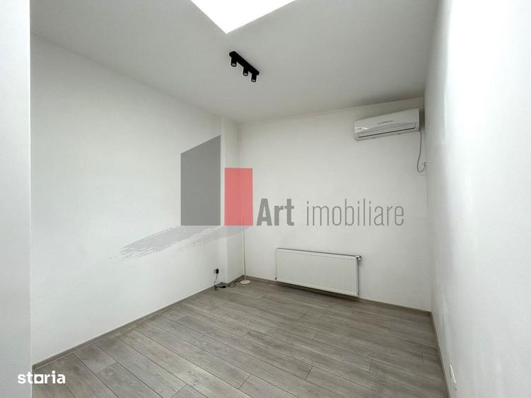 Apartament cu 3 camere, mobilat în Sud