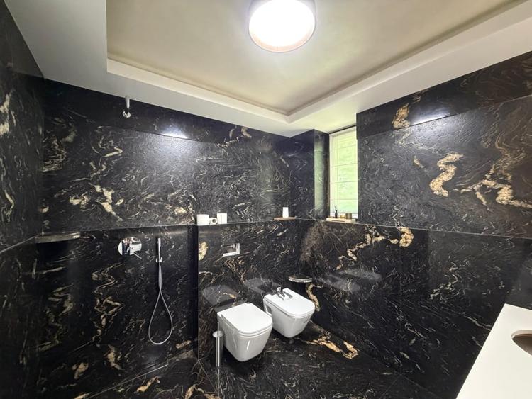 Casă individuală cu 5 camere cu Piscina în Exterior Vest