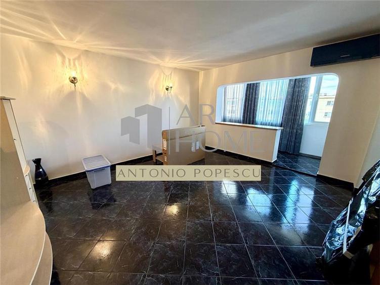 Apartament cu 3 camere decomandat, mobilat în Cioceanu