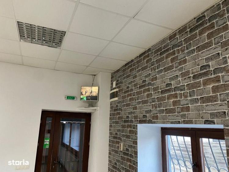 Spațiu comercial, de 100 mp, în Poplaca