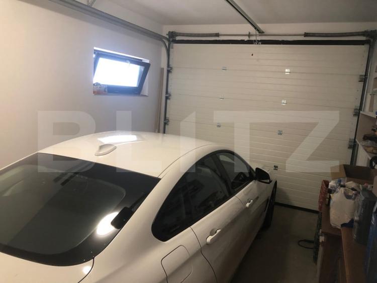 Casă cu 4 camere cu Teren 715 Mp în Păulești