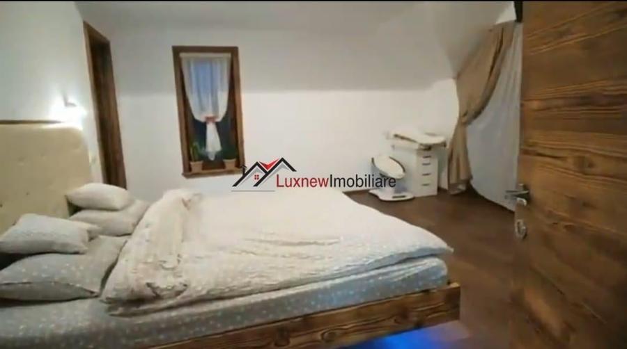 Casă individuală cu 6 camere cu Canalizare în Popești