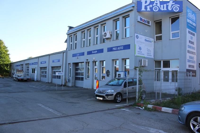 Spațiu industrial, de 1,700 mp, în Central