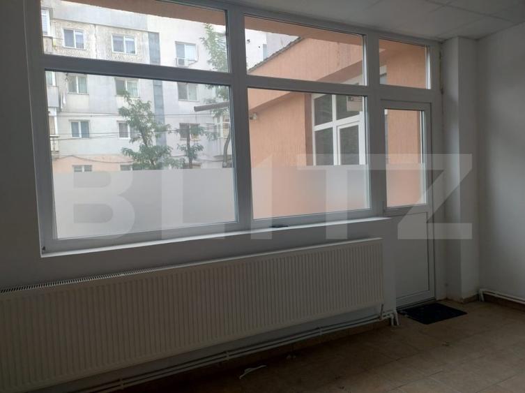 Spațiu comercial, de 86 mp, în Mircea cel Bătrân