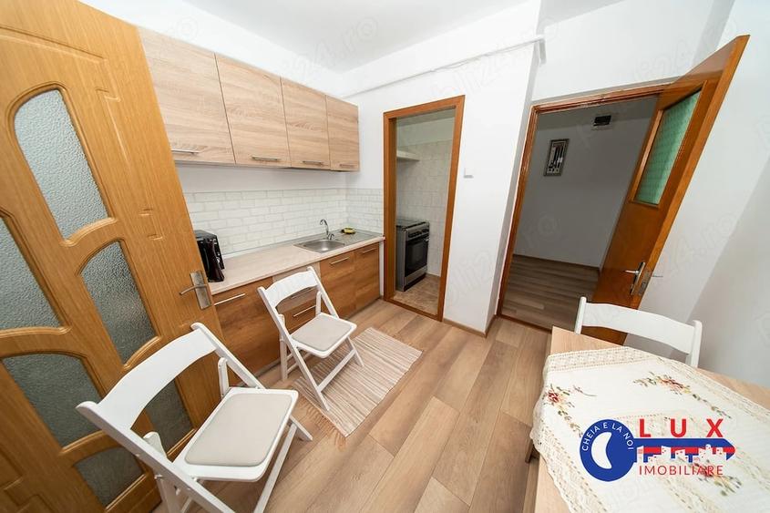 Apartament cu 2 camere decomandat în E3