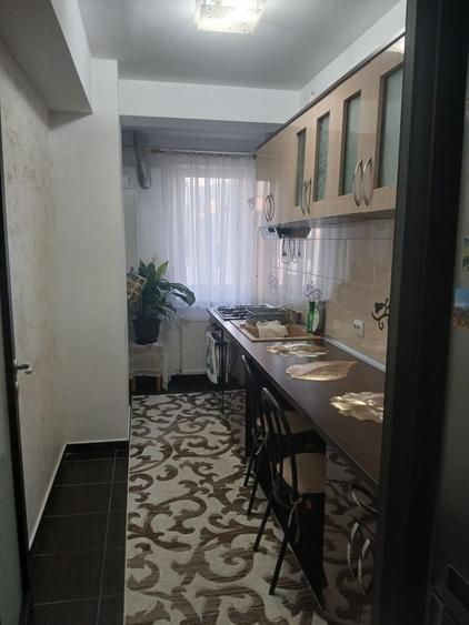 Apartament cu 2 camere semidecomandat în Șcheia
