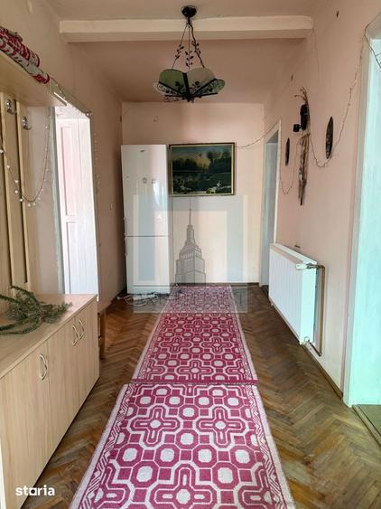 Casă cu 3 camere cu Canalizare în Hălchiu