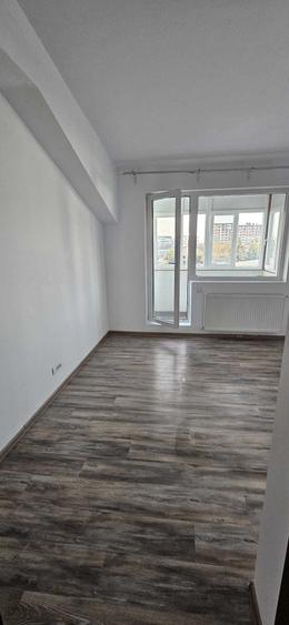 Apartament cu 3 camere decomandat, mobilat în Rahova