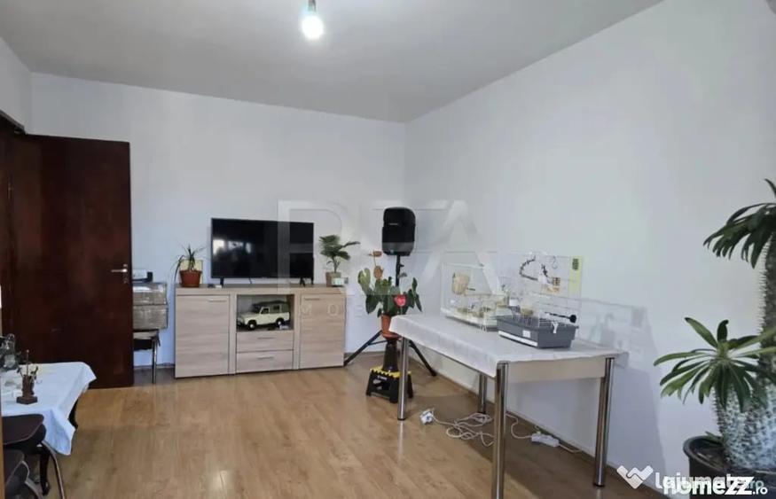 Apartament cu 3 camere decomandat în Gorjului