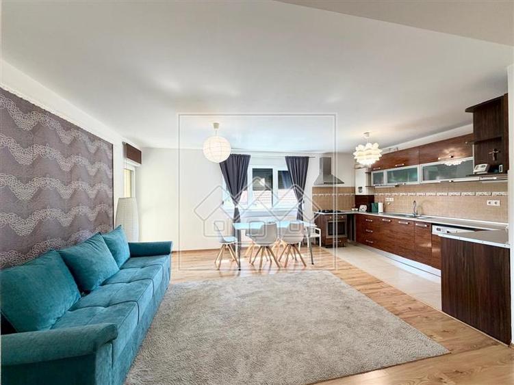 Ap modern, cu 3 camere, balcon - Zona Lazaret - 2