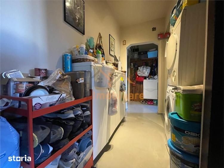 Apartament cu 3 camere semidecomandat în Iosia