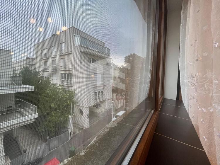 Garsonieră semidecomandată, mobilată în P-ța Romană