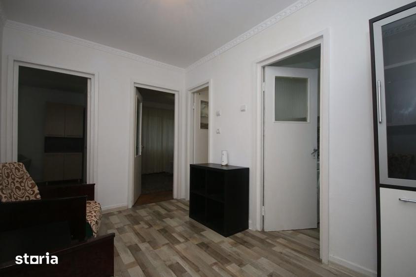 Apartament cu 2 camere decomandat în Tache