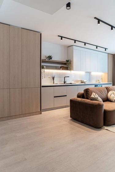 Apartament cu 3 camere semidecomandat, mobilat în Pipera