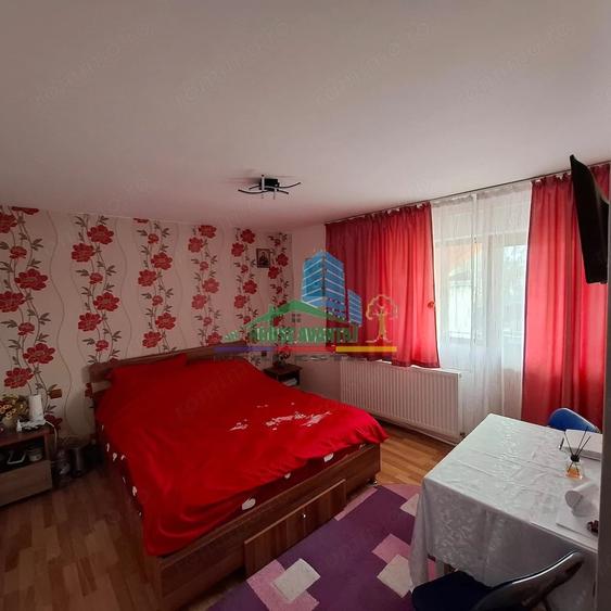 Casă cu 5 camere cu Teren 157 Mp în Central