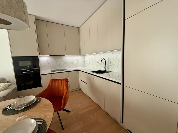 Apartament cu 2 camere decomandat, mobilat în Pipera
