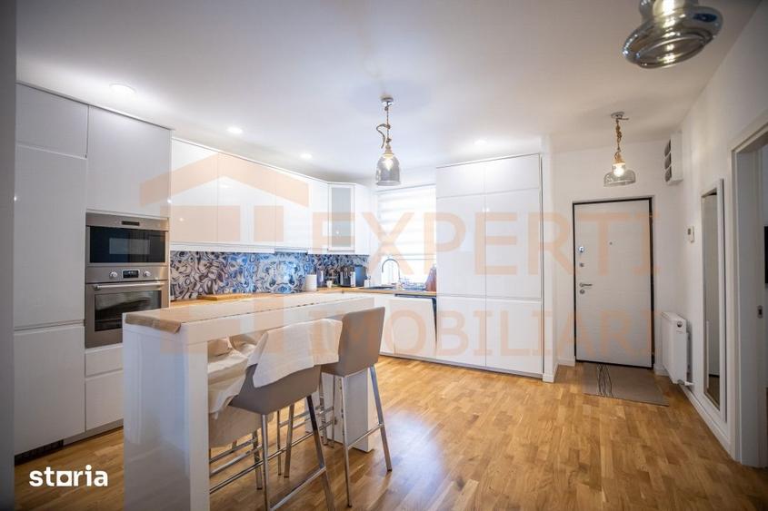 Apartament cu 5 camere în Nord