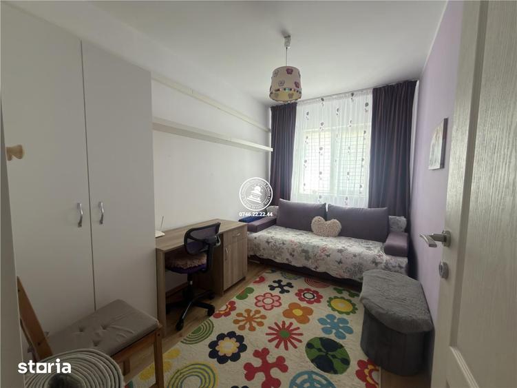 Apartament cu 3 camere decomandat în Dacia