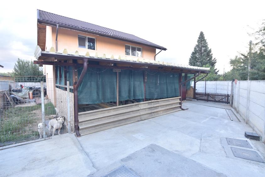 Casă individuală cu 5 camere cu Canalizare în Clinceni