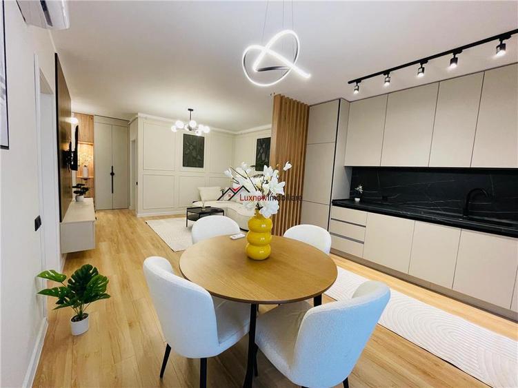 Apartament cu 2 camere semidecomandat, mobilat în Florești