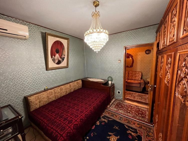 Apartament cu 3 camere decomandat, mobilat în Tineretului