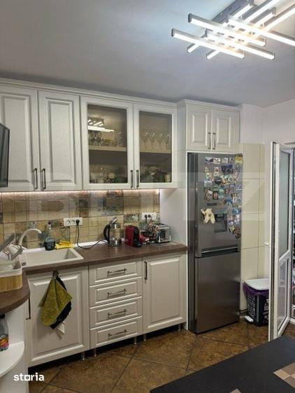 Apartament cu 4 camere în Micro 4