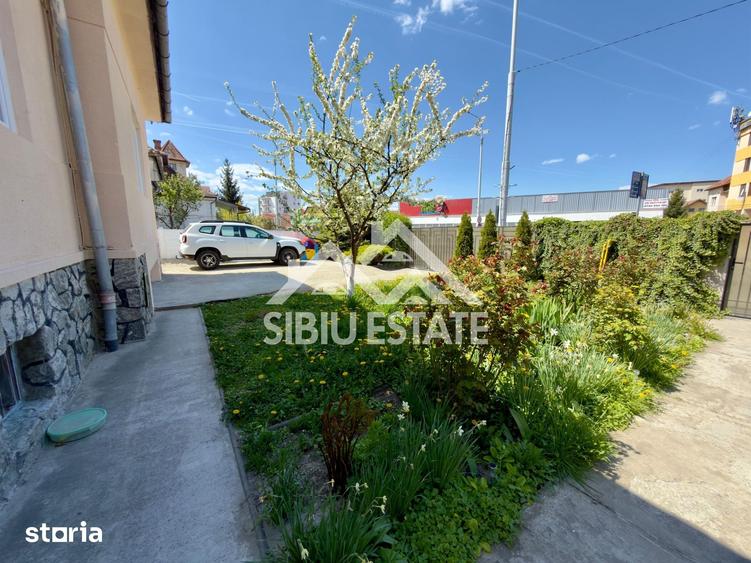 Casă cu Teren 550 Mp în Central