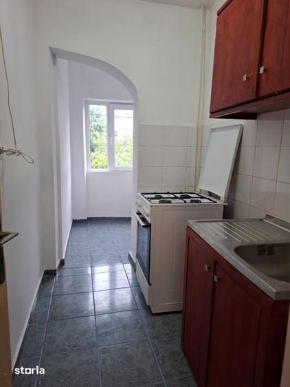 Garsonieră decomandată în Malu Roșu