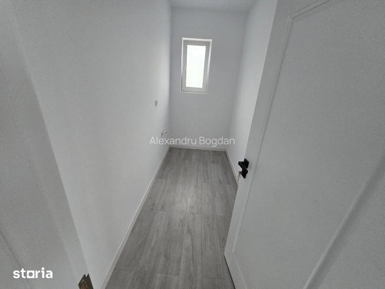 Casa 4 camere la cheie,130 mp,500 mp teren,cartier Unirii