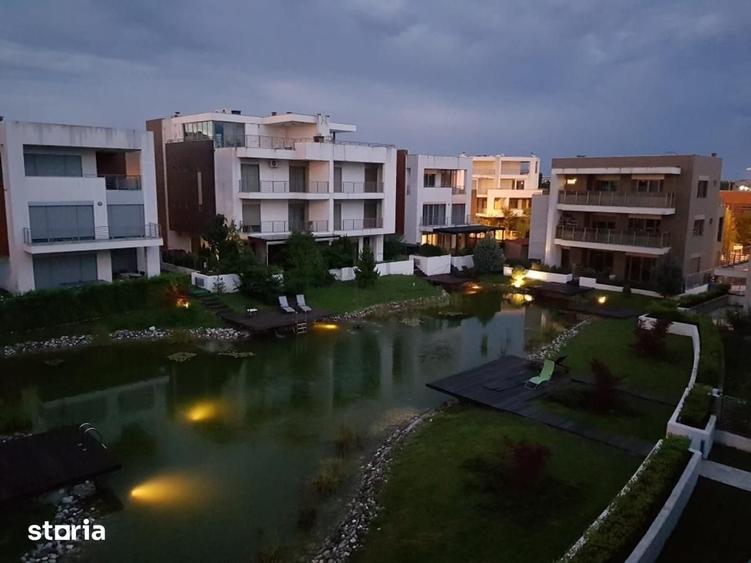 Casă cu 8 camere cu Teren 413 Mp în Băneasa