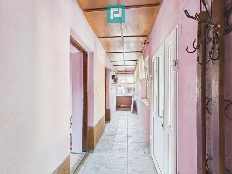 Casă cu Teren 300 Mp în Central