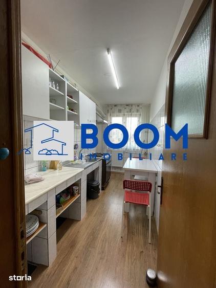 Apartament cu 4 camere decomandat, mobilat în Ostroveni