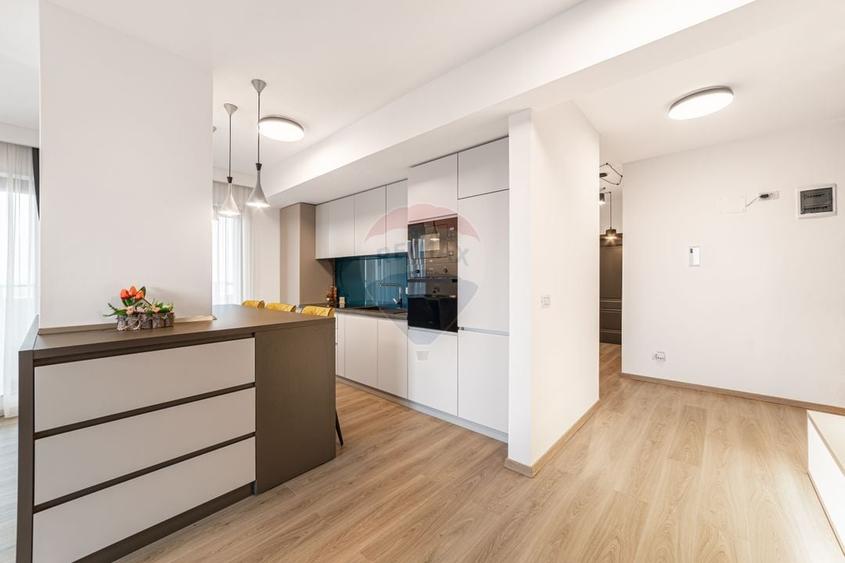 Apartament cu 3 camere decomandat, mobilat în UTA