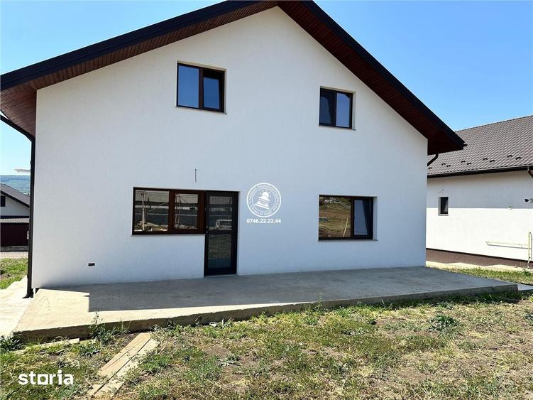 Casă cu 3 camere cu Teren 487 Mp în Tomești
