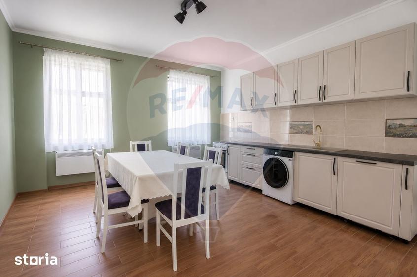 Casă cu 3 camere cu Teren 1123 Mp în Centrul Istoric