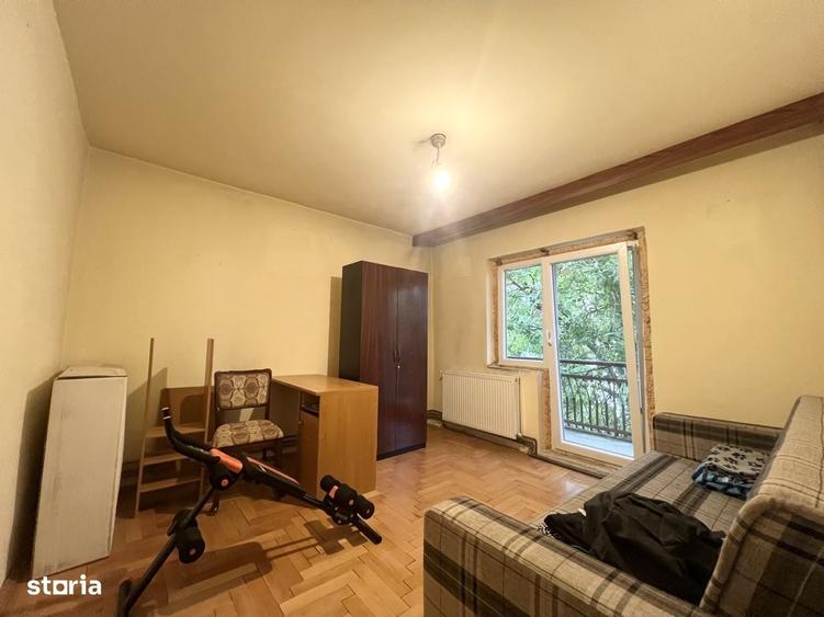 Apartament cu 3 camere decomandat în Lunei