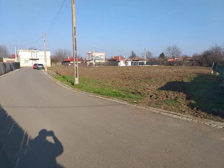 Teren de 2857 mp, în Exterior Vest