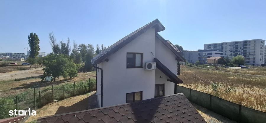 Casă cu 8 camere cu Teren 776 Mp în Central