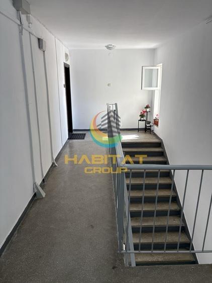 Apartament cu 3 camere semidecomandat în Beller
