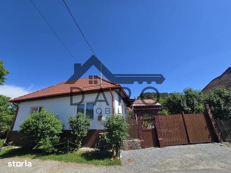 Casă cu 4 camere cu Teren 660 Mp în Livezeni