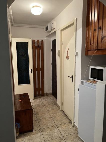 Apartament cu 2 camere nedecomandat în Central