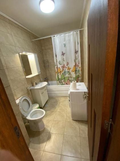 Apartament cu 2 camere decomandat în Vitan