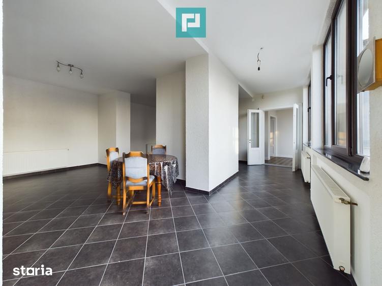 Casă cu 3 camere cu Teren 784 Mp în Periam