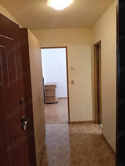 Apartament cu 2 camere semidecomandat în Decebal