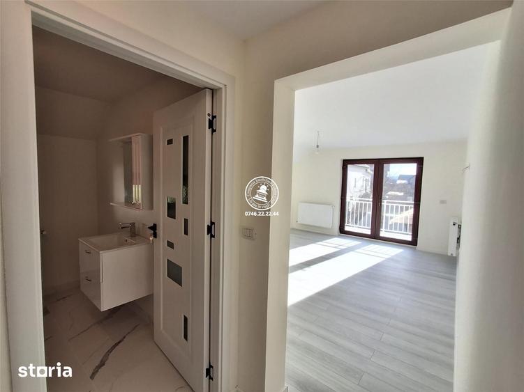 Casă cu 4 camere cu Teren 500 Mp în Lețcani
