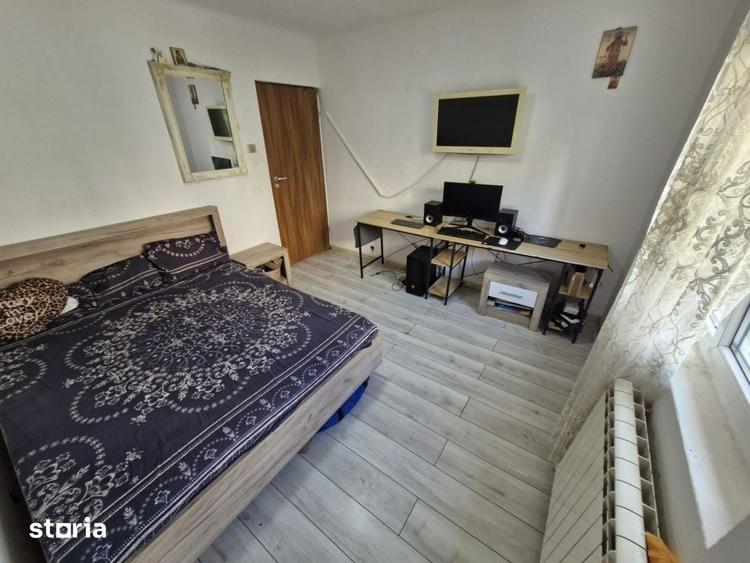 Apartament cu 3 camere decomandat în Vitan